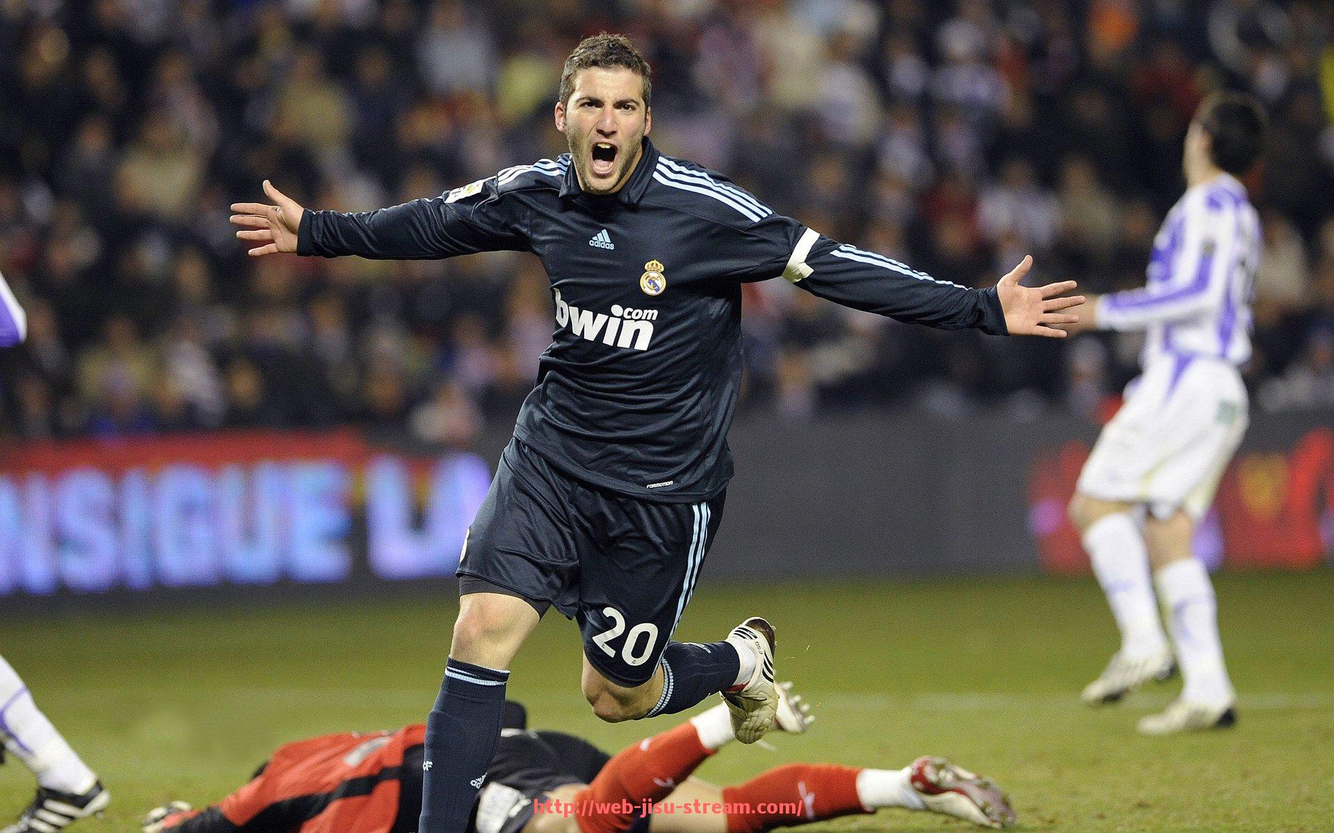 极速直播-英超历史最年轻球员首秀纪录及其背后的故事